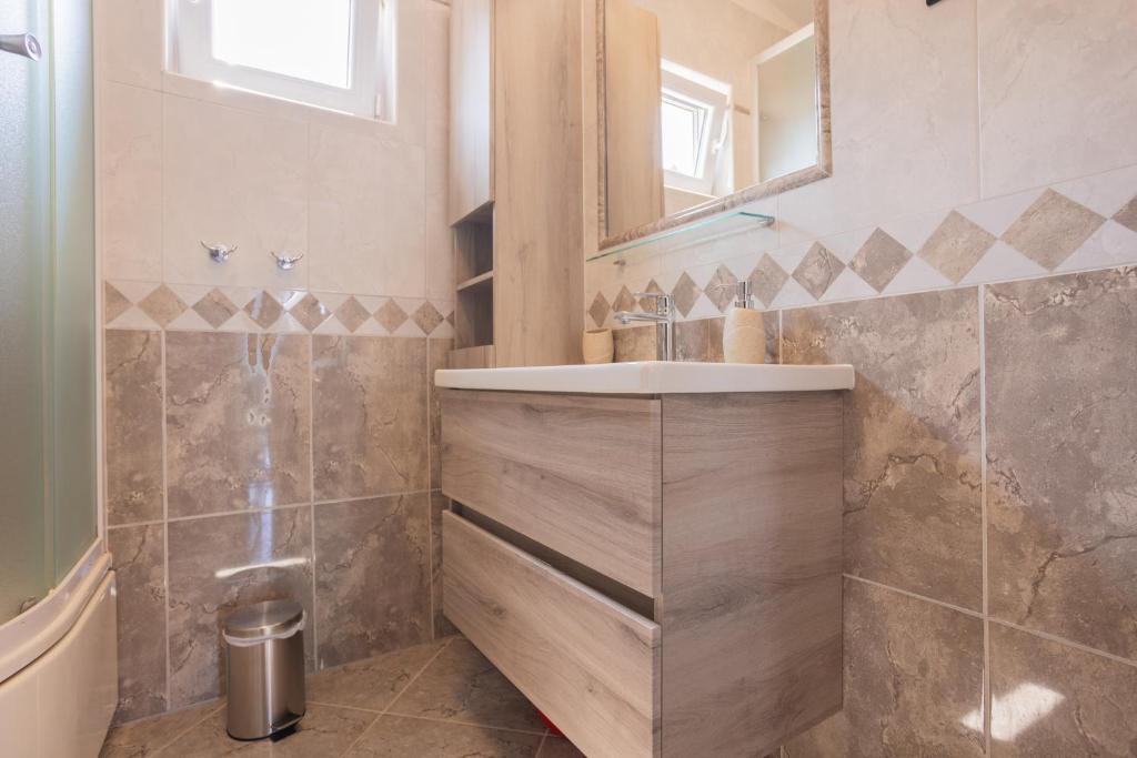 Apartament z parkingiem – Podstrana - Grljevac, Chorwacja